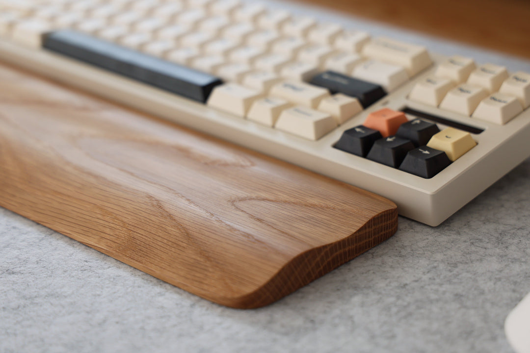 Dumaroo wrist rest [White Oak]